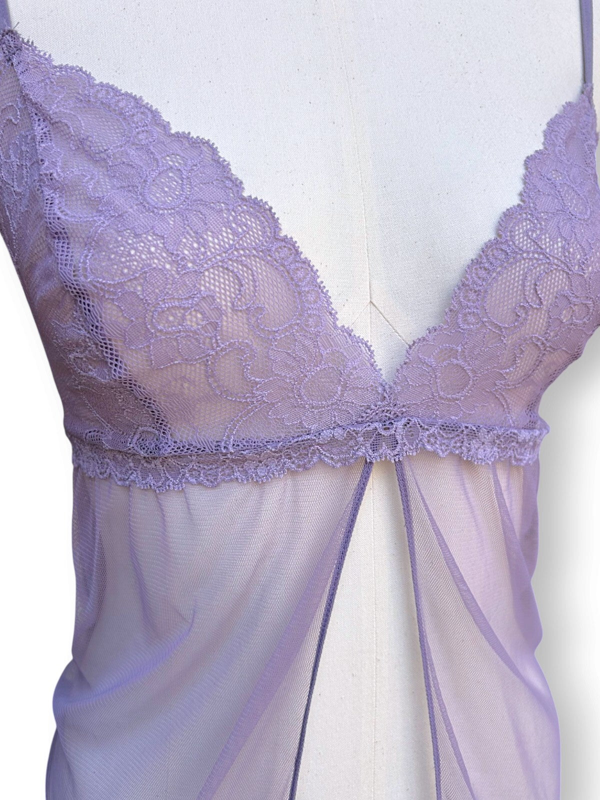 Vintage Y2K 2003 Victoria’s Secret Lavender Sheer Lace Babydoll Top M