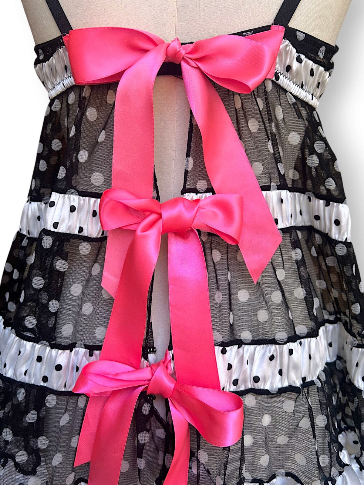 2010 Victoria's Secret Polka Dot Babydoll Lingerie Dress 36B Pink Bows
